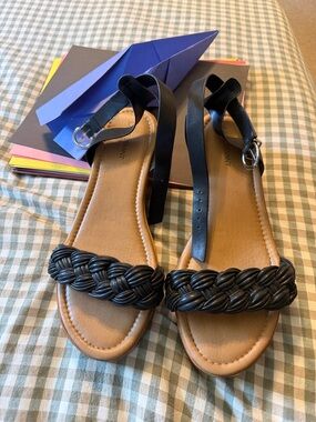Black Braided Strap Women's Sandals - Classic Leather Look